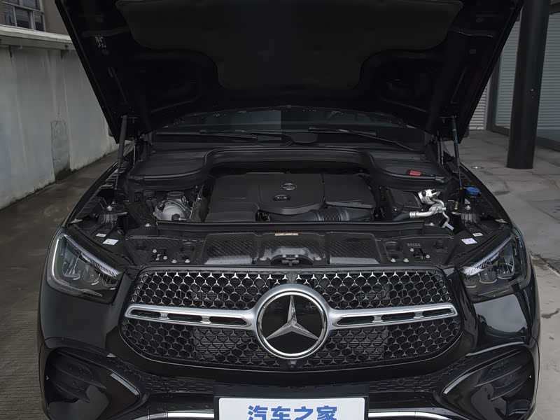 玉溪奔驰GLE轿跑特价出售！底价72.38万，不容错过